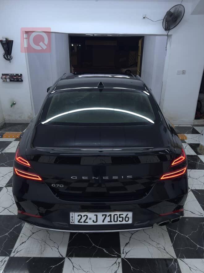 Genesis G70